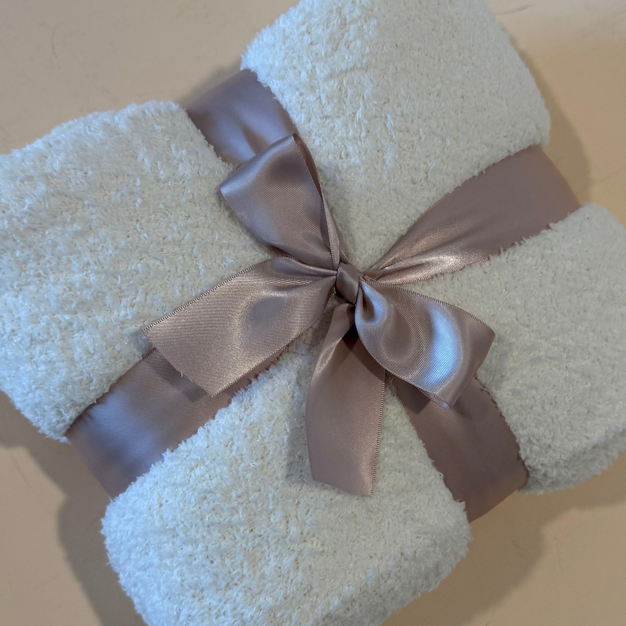 Cozy Throw Ivory