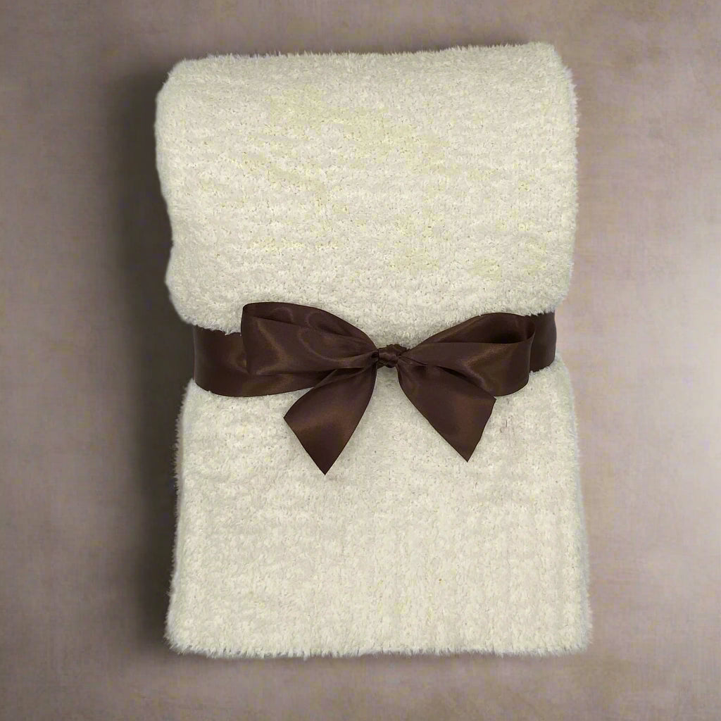 COzy throw ivory